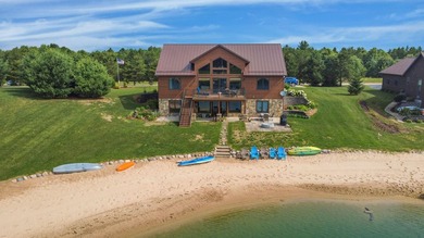 Meticulously maintained and move-in ready, this 6-bedroom - photo 44