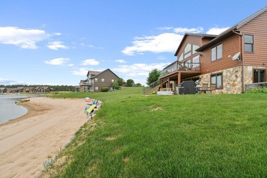 Meticulously maintained and move-in ready, this 6-bedroom - photo 45
