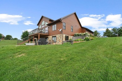 Meticulously maintained and move-in ready, this 6-bedroom - photo 46