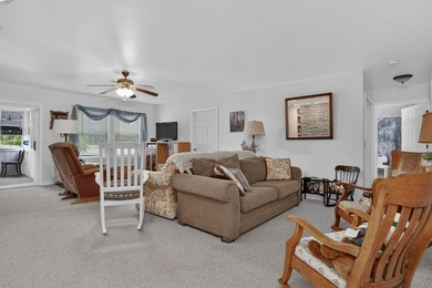 2/215 Well maintained Rancher overlooking the 8th Fairway - photo 3