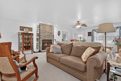 2/215 Well maintained Rancher overlooking the 8th Fairway - photo 5