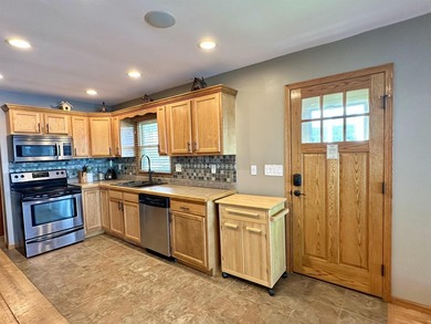 Showings begin 7/4 with Open House. Rare opportunity to enjoy - photo 17