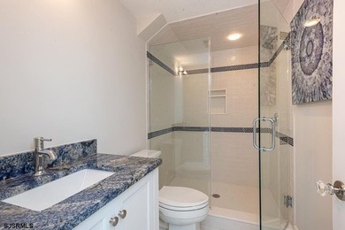 The Most Prestigious Home Built on the Goldcoast. This Exquisite - photo 25