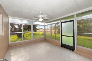 Welcome to this beautifully maintained, NO FLOOD ZONE, two-owner - photo 15