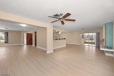 Welcome to this beautifully maintained, NO FLOOD ZONE, two-owner - photo 25