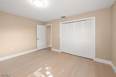 Welcome to this beautifully maintained, NO FLOOD ZONE, two-owner - photo 30