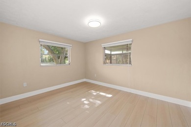 Welcome to this beautifully maintained, NO FLOOD ZONE, two-owner - photo 31