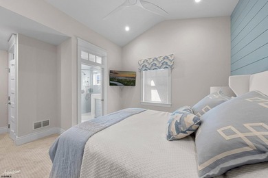The Most Prestigious Home Built on the Goldcoast. This Exquisite - photo 31