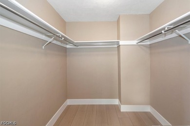 Welcome to this beautifully maintained, NO FLOOD ZONE, two-owner - photo 32