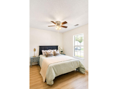 UPDATED PHOTOS! This adorable garden home has been completely - photo 12