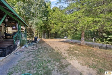Large shop on site and adjacent urestricted lot with water and - photo 14