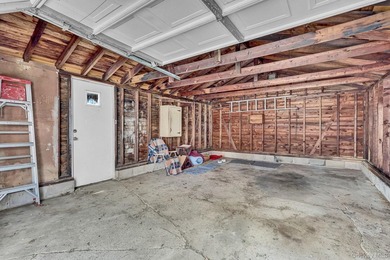 Charming 4-bedroom, 1-bath Cape located mid-block on a quiet - photo 18