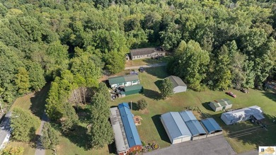 Large shop on site and adjacent urestricted lot with water and - photo 20