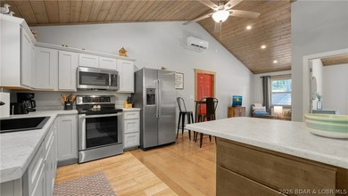 Rare opportunity to own a highly versatile and private 5.5 acre - photo 30