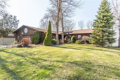 Charming Cedar sided lakefront Ranch home just outside Historic - photo 1