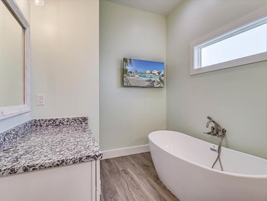 This waterfront home is the perfect Vacation House or Short Term - photo 26