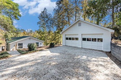 Lake Home For Sale in Jackson, Georgia