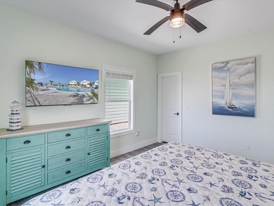 This waterfront home is the perfect Vacation House or Short Term - photo 34