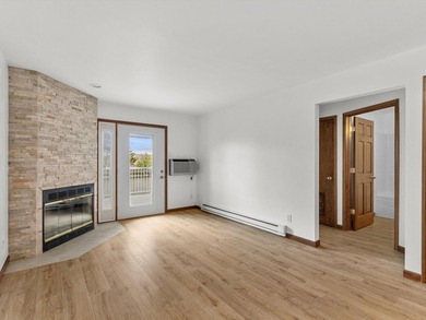 Additional listing photo 4