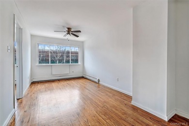 964 Hemlock St presents a versatile legal duplex offering 6 - photo 3