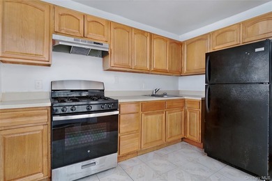 964 Hemlock St presents a versatile legal duplex offering 6 - photo 6