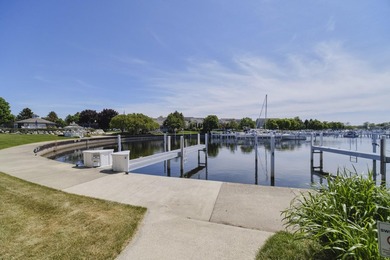 What a view! Light, bright and right on the water! This studio - photo 24