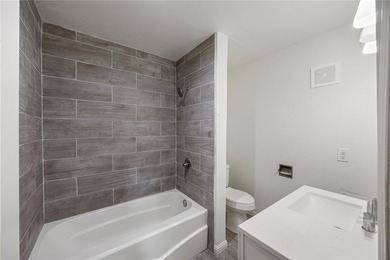 Completely remodeled and move in ready, this 4 bedroom, 3 bath - photo 27