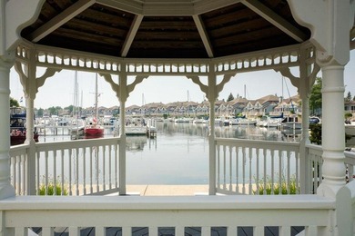 What a view! Light, bright and right on the water! This studio - photo 27