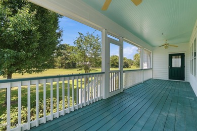 Overlooking the fairways in the desirable Tabby Park section of - photo 36