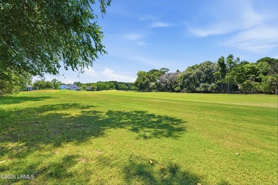 Overlooking the fairways in the desirable Tabby Park section of - photo 41