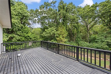Completely remodeled and move in ready, this 4 bedroom, 3 bath - photo 42