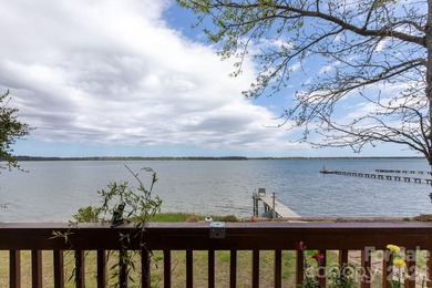 ******Great Water Front Opportunity For Redevelopment***** - photo 3