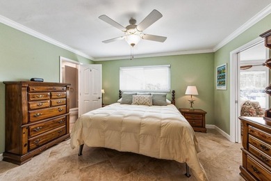 Welcome to your slice of island living in the heart of Holmes - photo 9