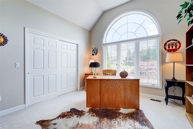Impeccably maintained and thoughtfully designed, this spacious - photo 14