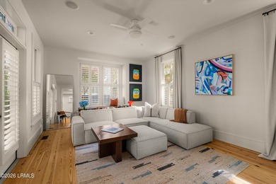 Set within Old Shell Point, this residence has been thoughtfully - photo 15