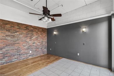 TOP-FLOOR PENTHOUSE VIBES|THE ULTIMATE URBAN LAUNCH! Why settle