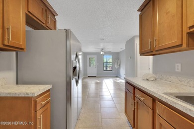 Charming Bungalow on 4.99 Acres on the Water Welcome to your - photo 19