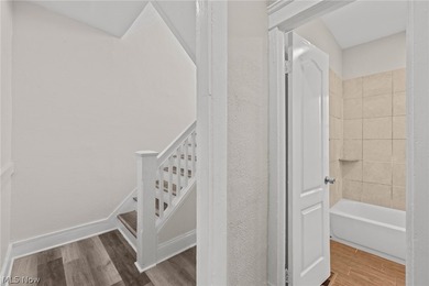Welcome to this beautifully renovated, move-in-ready 5-bedroom - photo 21