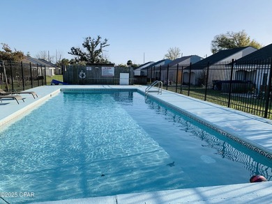 Price Reduced!! Spacious townhome with tons of potentiale view - photo 2