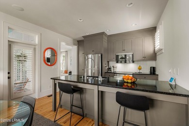 Set within Old Shell Point, this residence has been thoughtfully - photo 22