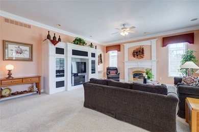 Impeccably maintained and thoughtfully designed, this spacious - photo 23