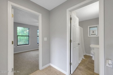Charming Bungalow on 4.99 Acres on the Water Welcome to your - photo 25