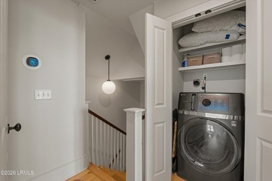Set within Old Shell Point, this residence has been thoughtfully - photo 26