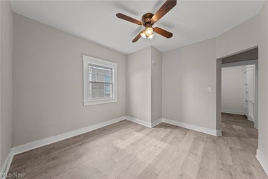 Welcome to this beautifully renovated, move-in-ready 5-bedroom - photo 28