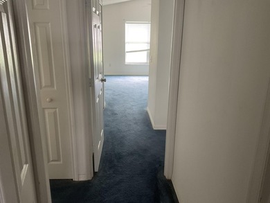Welcome to this immaculate Home with an open Plan. Enjoy an - photo 28
