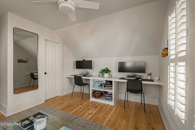 Set within Old Shell Point, this residence has been thoughtfully - photo 29