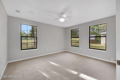 Charming Bungalow on 4.99 Acres on the Water Welcome to your - photo 29