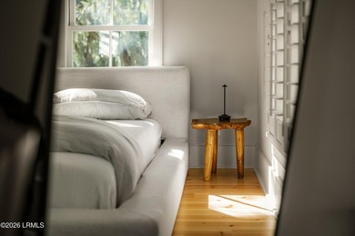 Set within Old Shell Point, this residence has been thoughtfully - photo 32