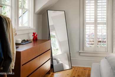 Set within Old Shell Point, this residence has been thoughtfully - photo 35