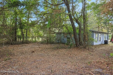 Charming Bungalow on 4.99 Acres on the Water Welcome to your - photo 35